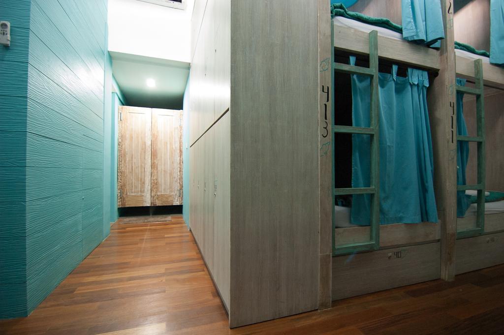 Nau Here Hostel Kuta  Luaran gambar