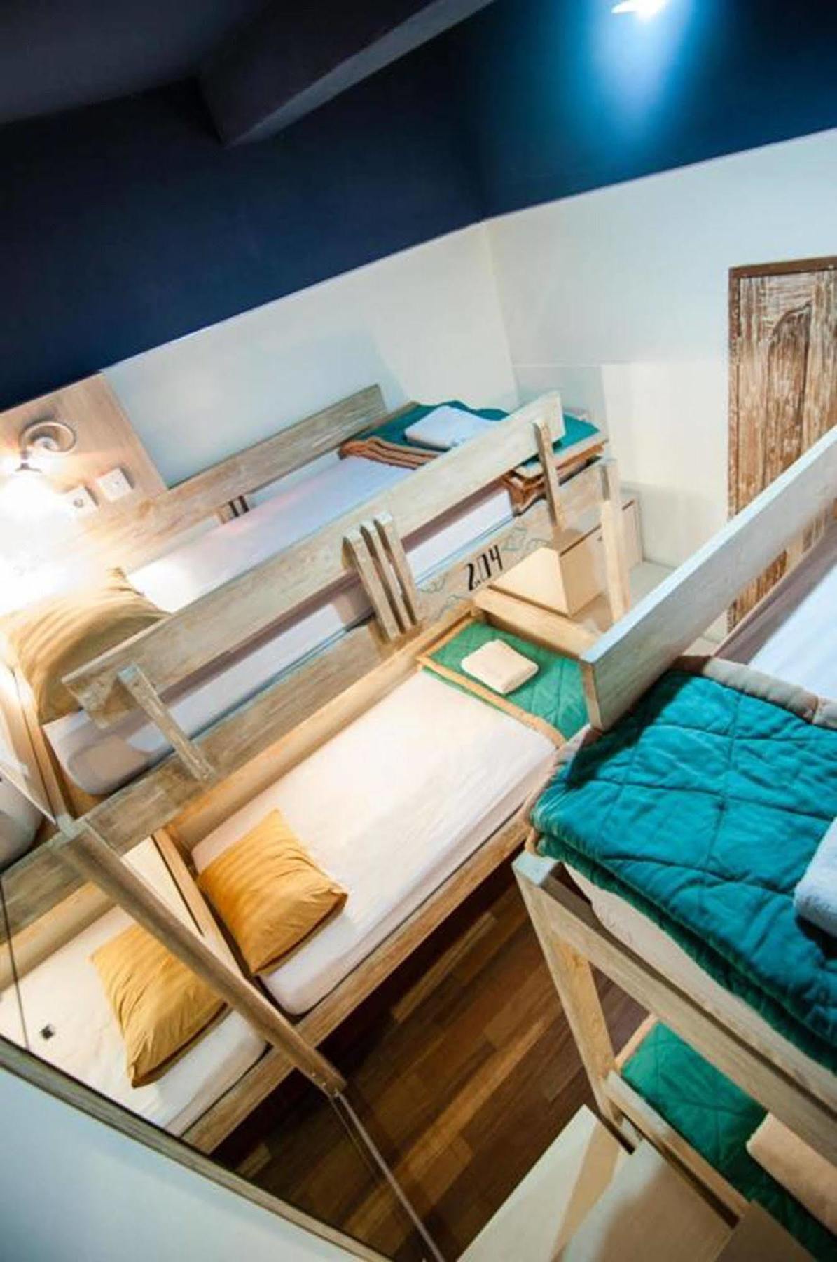 Nau Here Hostel Kuta  Luaran gambar